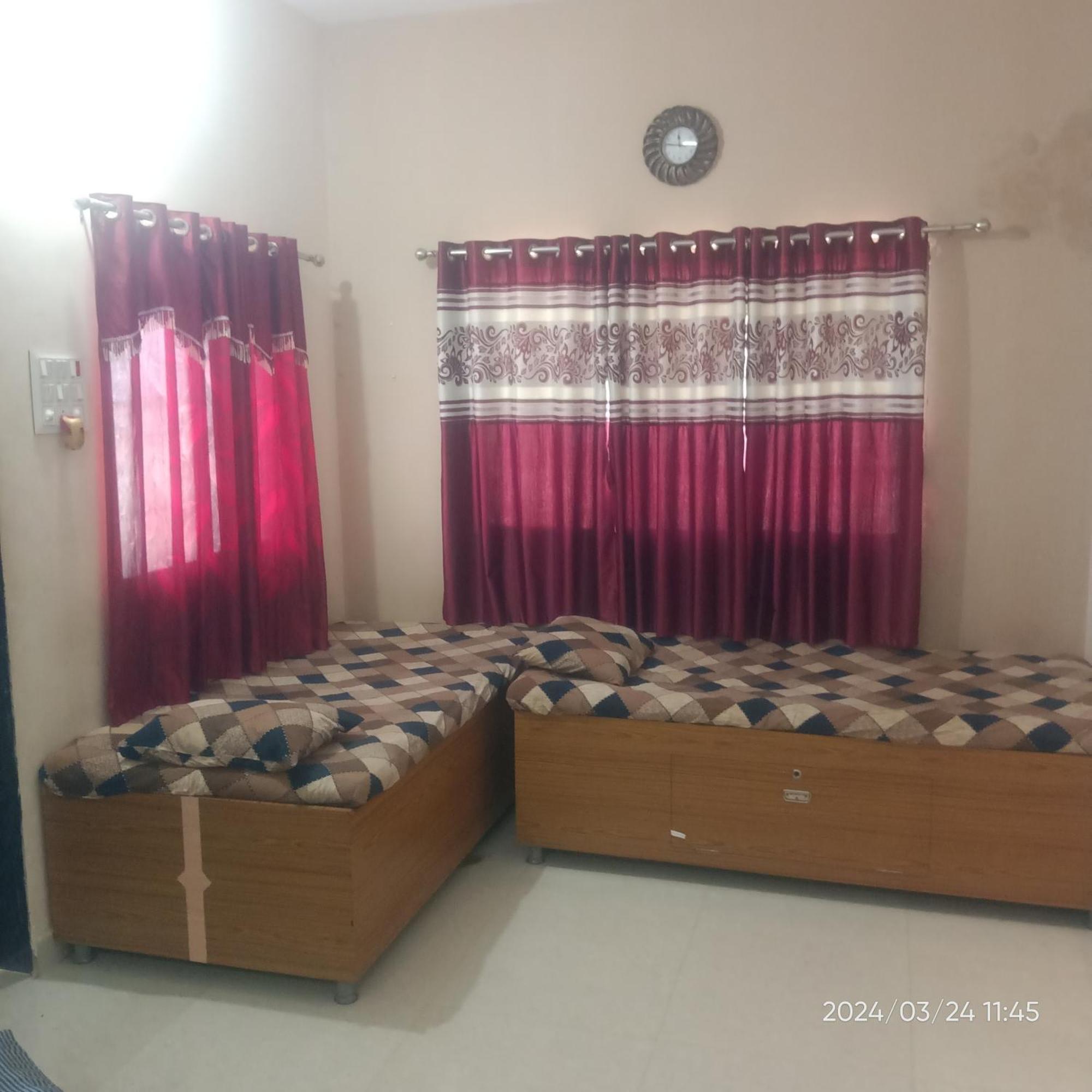 Dwarka Home Stay 2 Only Family Kültér fotó